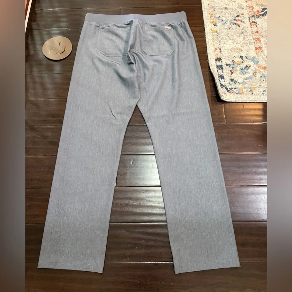 Figs relaxed fit